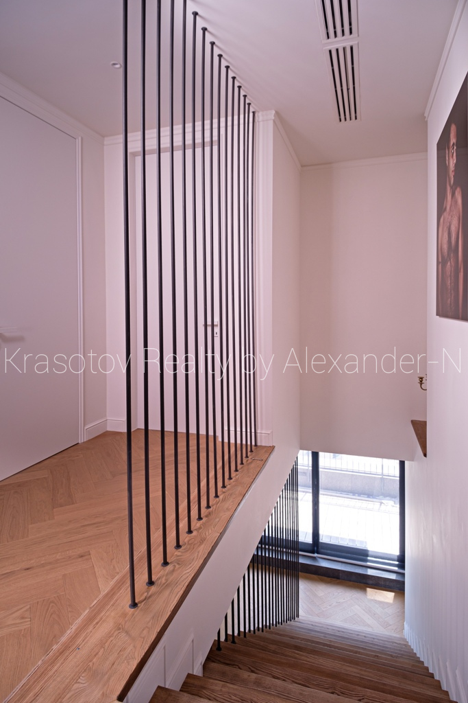 продажа трехкомнатной квартиры номер A-173131 в Приморском районе, фото номер 34